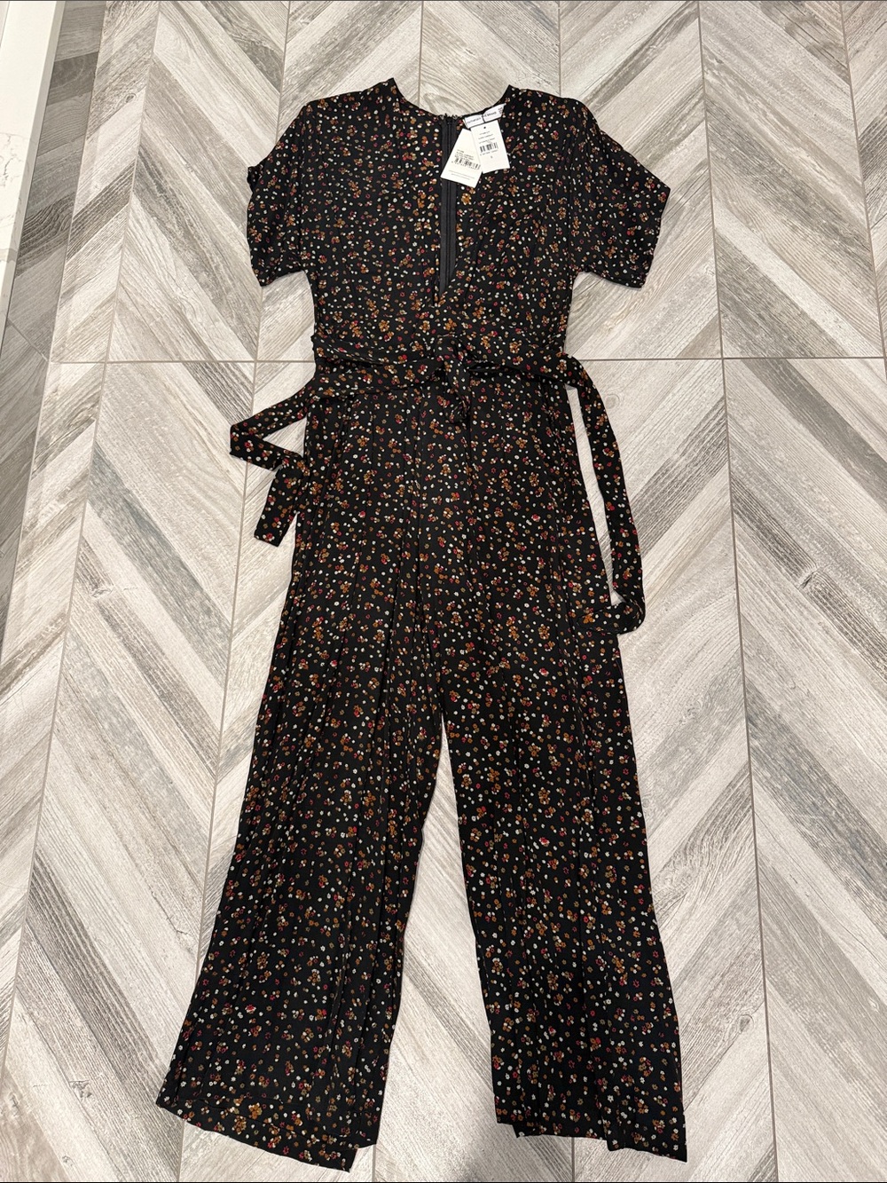 Faithful the Brand - Floral Wide-Leg Jumpsuit with Tie Waist, NWT! Size 4